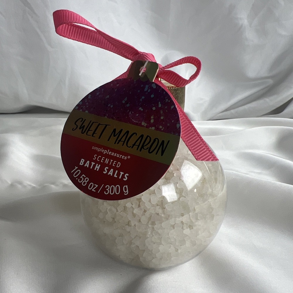 SIMPLE PLEASURES Bath Salts SWEET MACARON Christmas‎ Ornament 10.58 Oz.